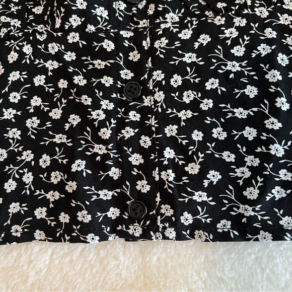 Cropped Top 🖤 worn once! - Picture 7 of 10